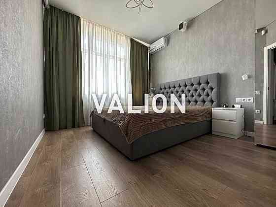 Двохкімнатна в ЖК ParkLand_ПаркЛенд, Юнацька, метро Васильківська Киев