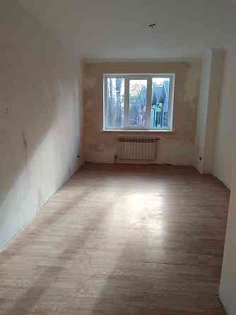 Простора 40 м кВ квартира з частковим ремонтом в центрі міста! Ирпень