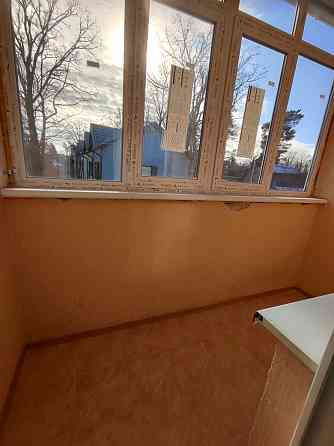Простора 40 м кВ квартира з частковим ремонтом в центрі міста! Ирпень