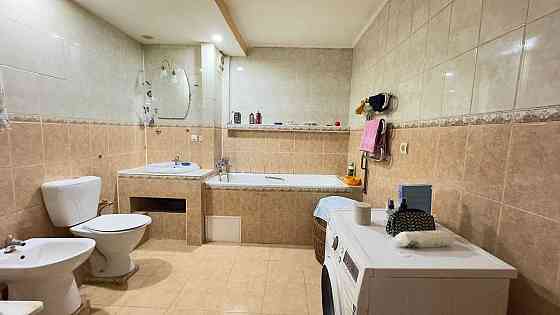 Продається трикімнатна квартира в районі Каскаду Івано-Франківськ