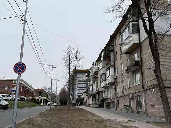 Продам 2-х кімнатну квартиру .Цент,Парк Шевченко,Цунамі,Нагорний базар Дніпро