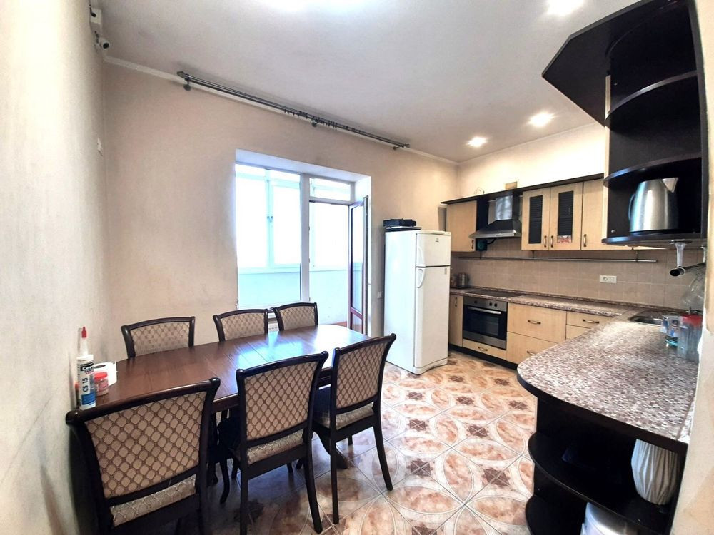 77 м кухня студия +2 спальни Кирпич ЖК Семь самураев Одесса - изображение 1