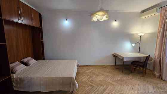 Печерськ. Бтанічний сад. Бастіонна. Київ