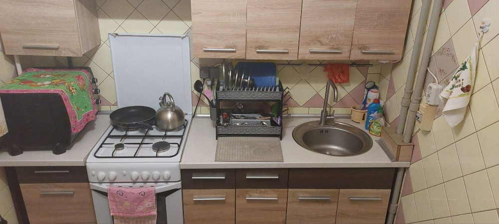 Продам 2х ком квартиру Хортицкий р-н ул.Героев 93 бригады Запорожье - изображение 1