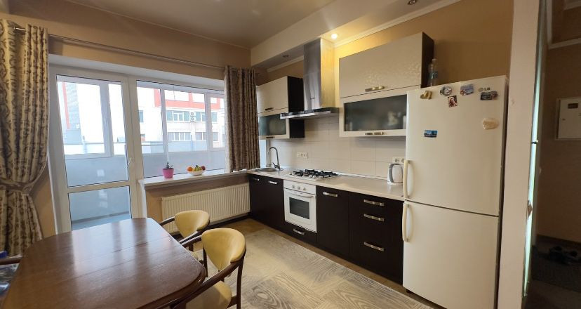 Продам 4-кімн.кв. 103,6 кв.м по вул. Горького, центр Кременчуг - изображение 1