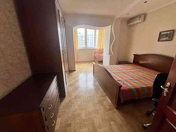 Від власника, в аренду 2-к. - вулиця Вишняківська 13, довгостроково Київ
