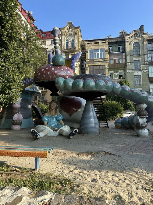 1 этаж 3 -х комнатная Пейзажная алея центр Киев - изображение 2