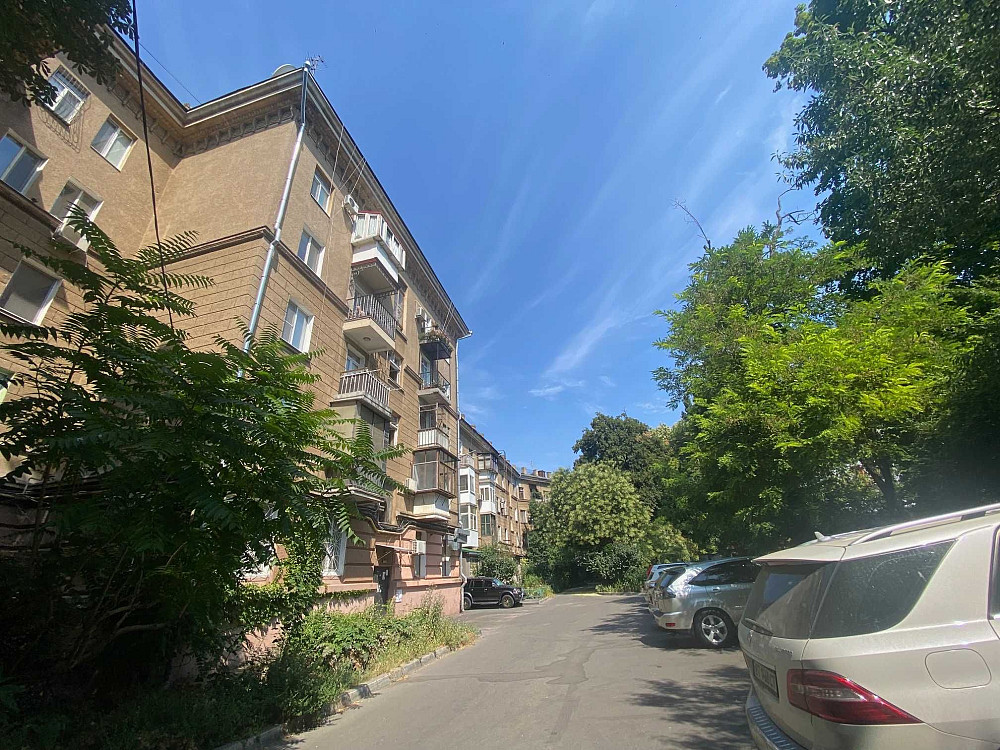 Проспект Шевченко. Сталинка. 2-х комнатная. Начат ремонт. Одесса - изображение 1