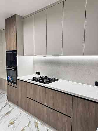 Кухня-вітальня та дві окремі спальні Хмельницький