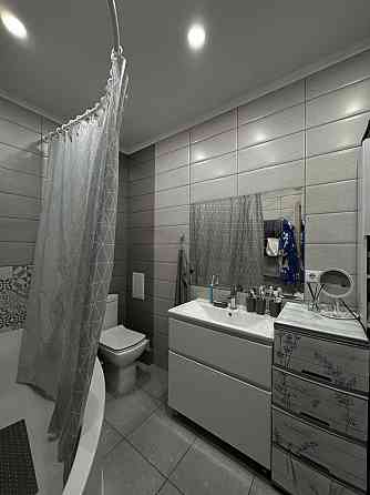 Двокімнатна квартира з ремонтом , МІНІМАЛЬНЕ ОФОРМЛЕННЯ ! Буча