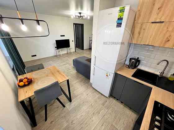 Яхт Клуб/Бузніка 2к квартира в продажі з ремонтом 3 поверх з 5 Миколаїв