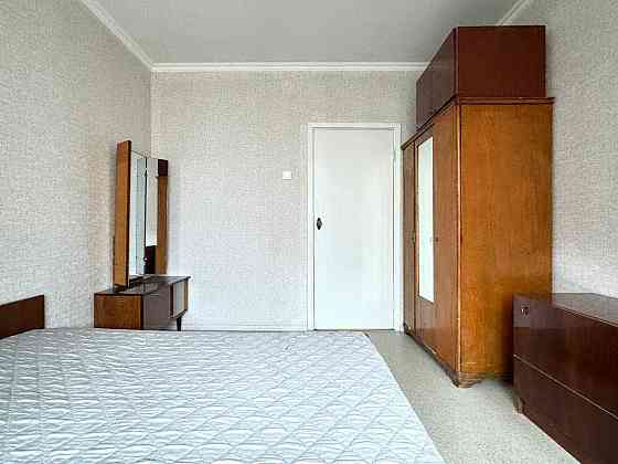 ID 543. Василя Стуса, 5, м Житомирська Академмістечко, завжди є світло Киев