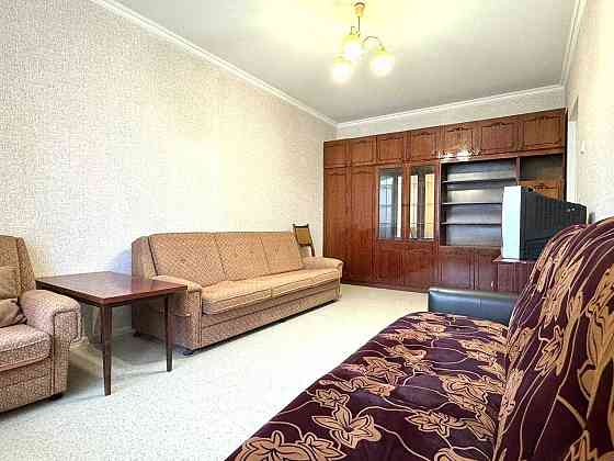 ID 543. Василя Стуса, 5, м Житомирська Академмістечко, завжди є світло Киев