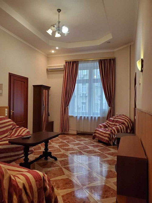 Оренда 3-кімн., Центр, м. Золоті  Ворота. Киев - изображение 2