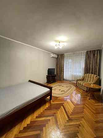 Оренда 1-к вул. Хорива 40/22 м. Контрактова пл. 7 хв! Киев