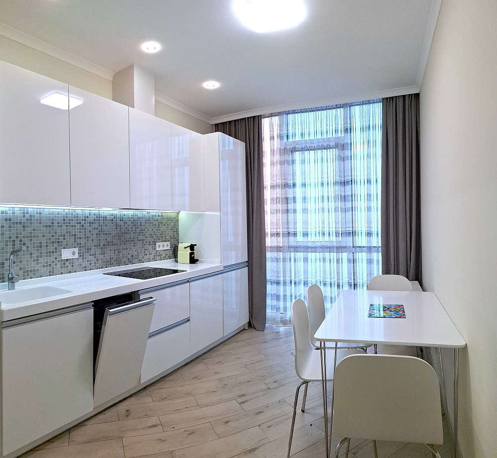 Сдам  2-е разд. комн.+паркинг в Аркадии, ЖК 26 Жемчужина,ул.Генуэзская Odesa - photo 1