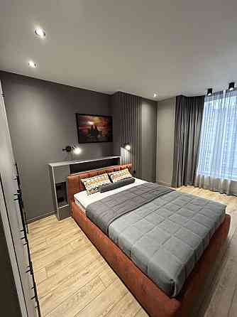 Дизайнерська квартира в центрі міста! Все залишається! Буча