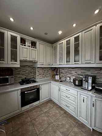 Двокімнатна квартира з ремонтом! Вид на ліс! Мінімальне оформлення! Буча