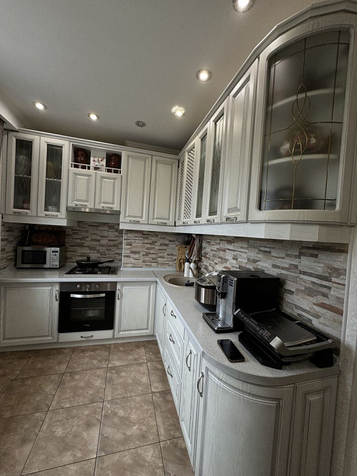 Двокімнатна квартира з ремонтом! Вид на ліс! Мінімальне оформлення! Буча - зображення 8