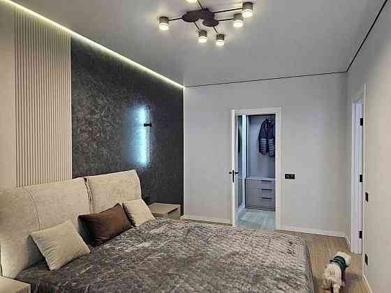 Дуже стильна 2-кімнатна квартира біля озера Івано-Франківськ