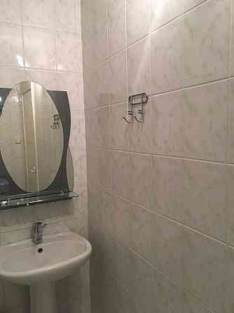 БЕЗ КОМІСІЇ !!! Продаж 1 кімн. квартири на А.Ахматової 5. 60000$ Торг. Киев