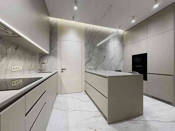 ID 538. Без %. Ярославів Град, Бульварно-Кудрявська, 15а, є EcoFlow Киев