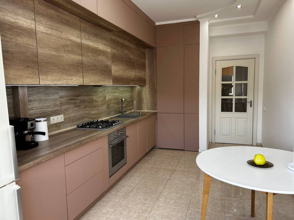 Оренда 2-х кімнатної квартири поруч з центром міста. Новобудова Ужгород - зображення 1