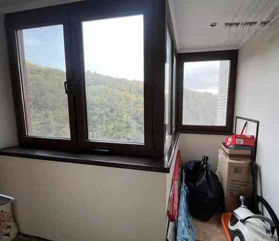 Чудова трьохкімнатна квартира із виглядом на ліс Хмельницкий