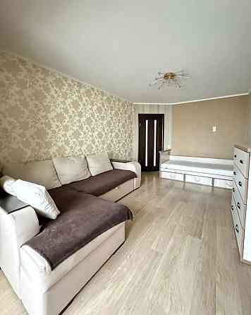 Чудова трьохкімнатна квартира із виглядом на ліс Хмельницкий