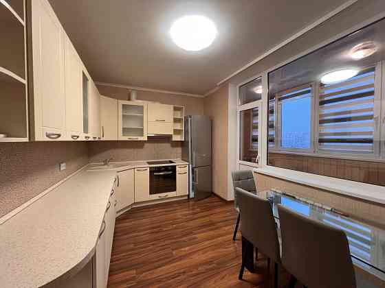 Продаж ПРОСТОРОЇ  3к квартири. Без комісії! Киев