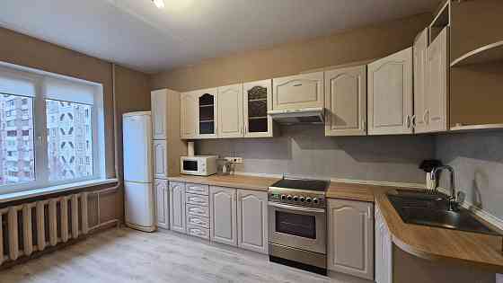 Оренда 2 кімн. квартири вул. Урлівська, 9, Осокорки, Позняки Киев