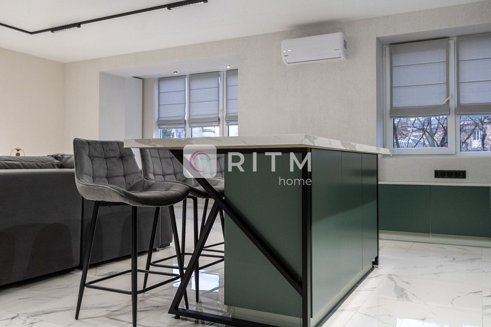 Топова 2 кім + кухня студія, Центр, Дизайнерський Ремонт Івано-Франківськ - зображення 2