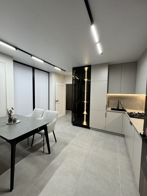 Красива 2 кім квартира на Фемелі плаза в Центрі міста !!! Івано-Франківськ - зображення 4