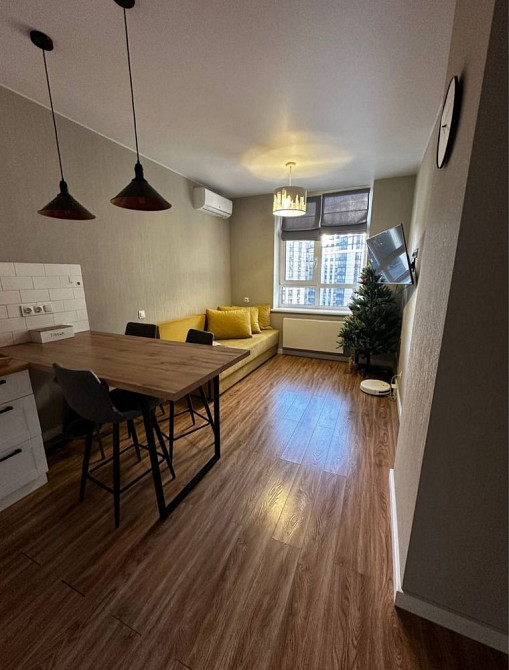 Новенька двохкімнатна квартира з хорошим ремонтом! Центральний парк!!! Ирпень - изображение 7