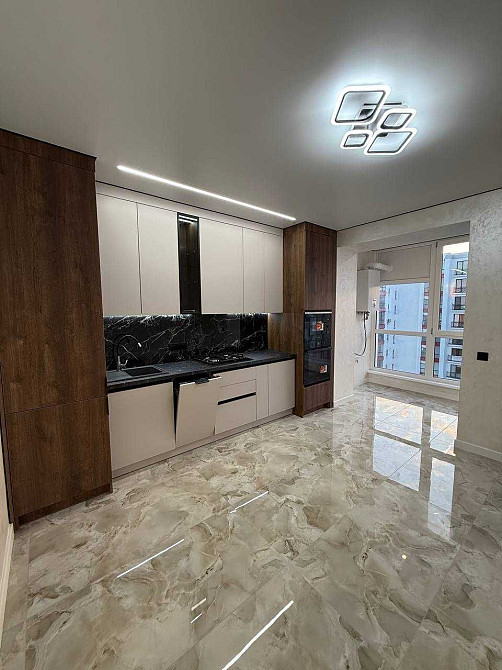 НОВИНКА! 2-кімнатна квартири з ремонтом неподалік міського парку! Ивано-Франковск - изображение 4