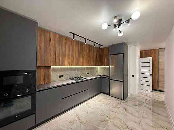 Вигідно! 1-кімнатна квартира з меблями та технікою в центрі міста Ивано-Франковск