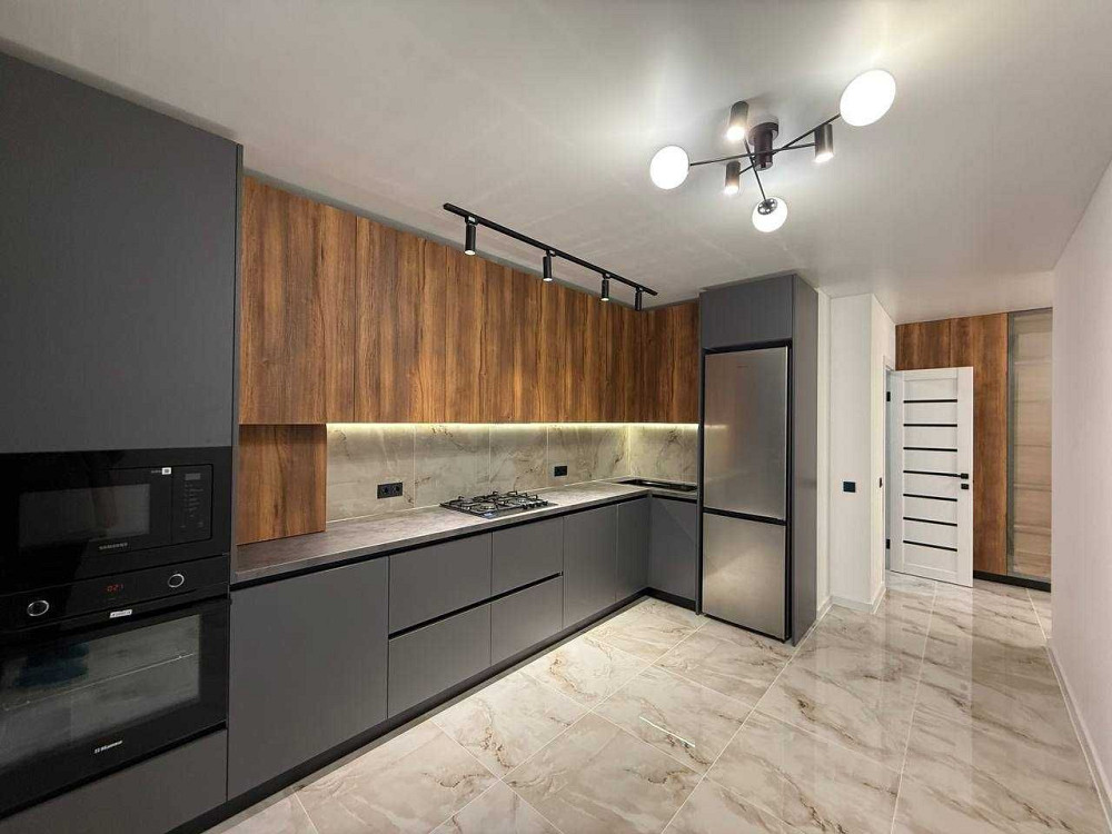 Вигідно! 1-кімнатна квартира з меблями та технікою в центрі міста Ивано-Франковск - изображение 2