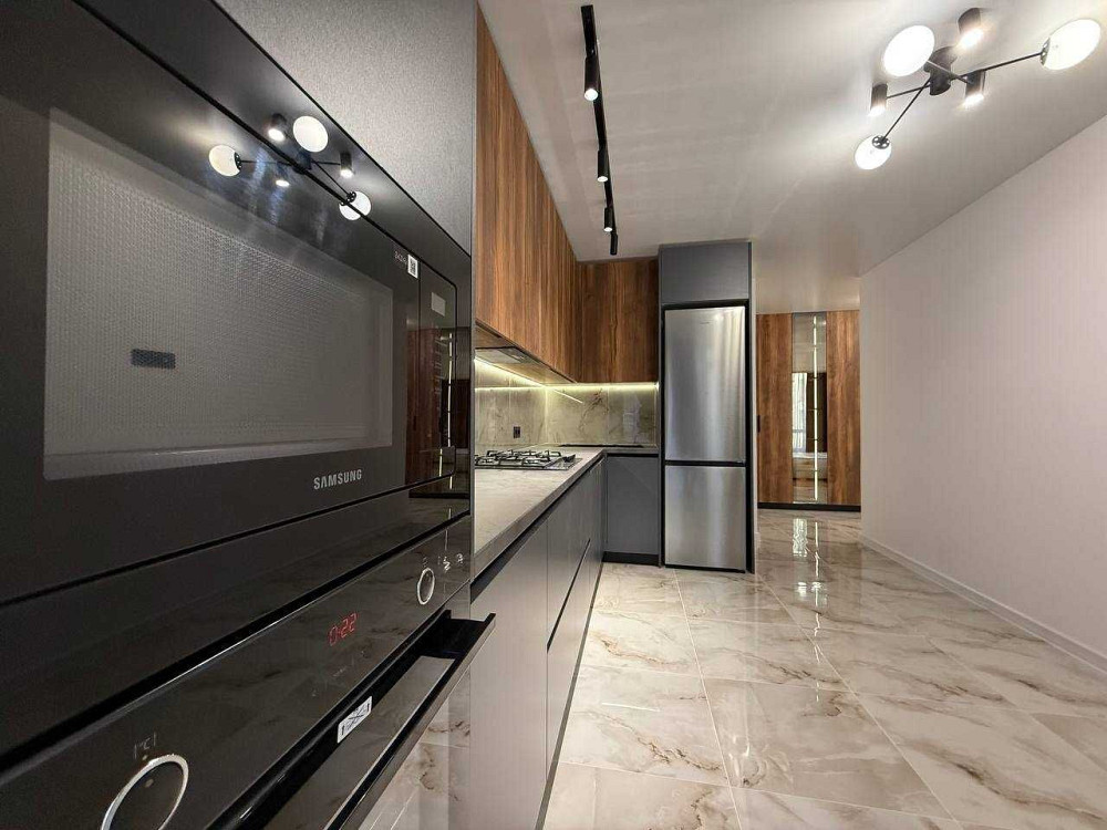 Вигідно! 1-кімнатна квартира з меблями та технікою в центрі міста Ивано-Франковск - изображение 3