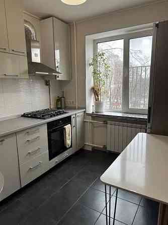 Без% Продаж 2к квартира Академіка Глушкова 30 Київ