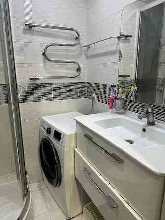 Без% Продаж 2к квартира Академіка Глушкова 30 Київ