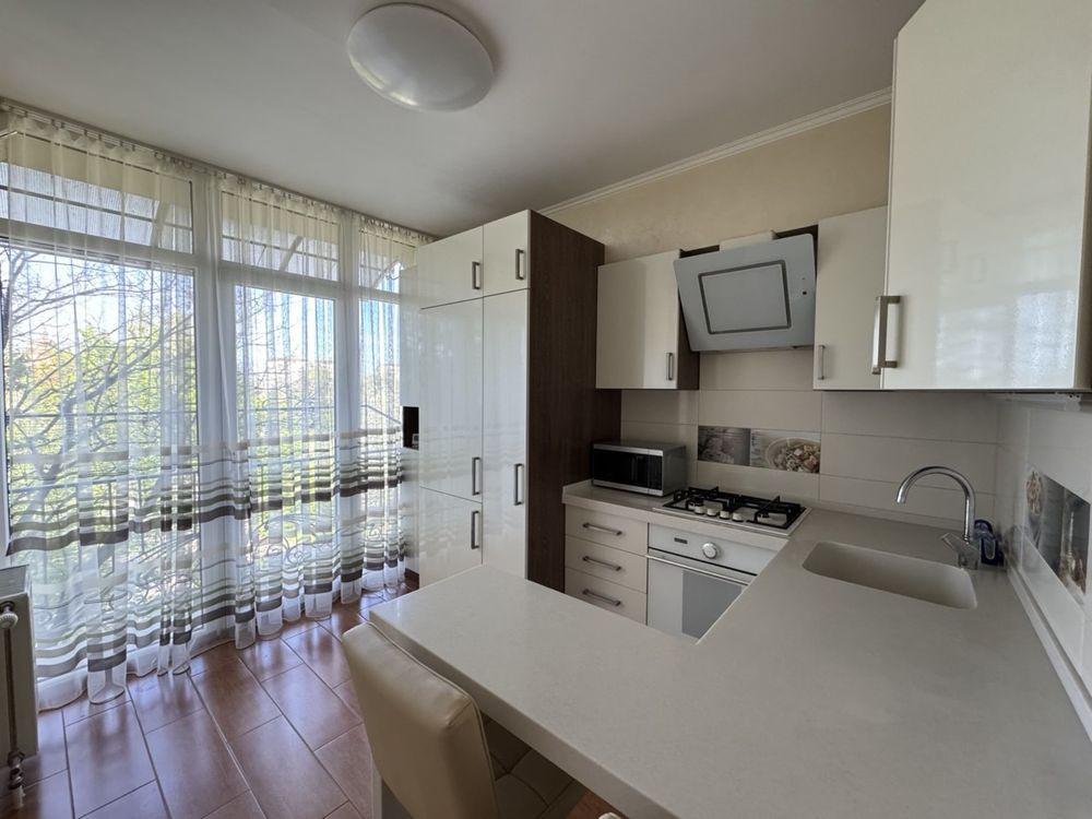 Продається простора 3 кімнатна квартира Ужгород - зображення 1