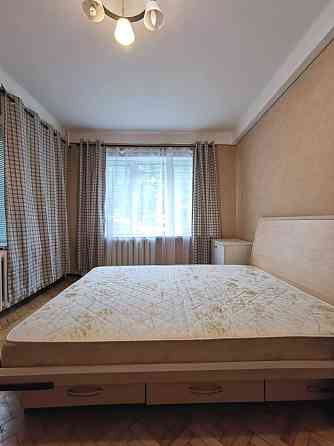 Продажа 2комн раздельной квартиры, метро Васильковская, ул.Сеченова 10 Київ