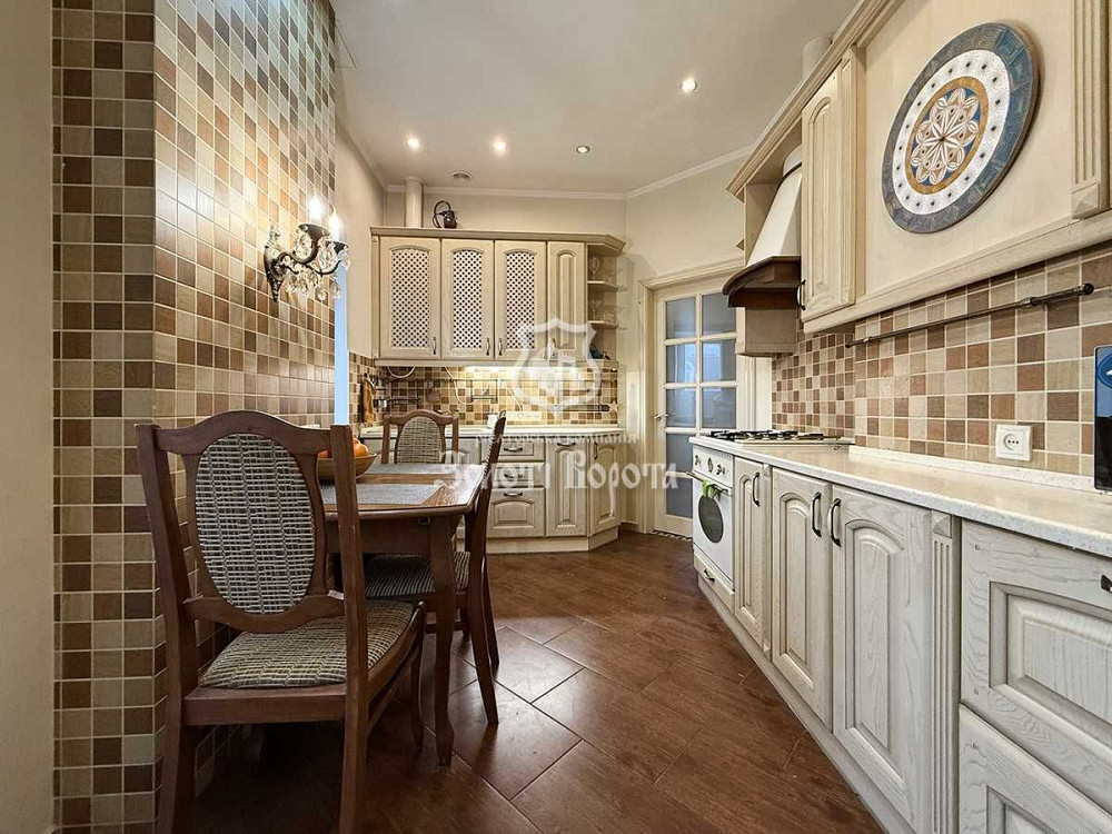 Квартира, 3к. Гарний стан. Гончара, 24, Шевченківський район, Центр Київ - зображення 1