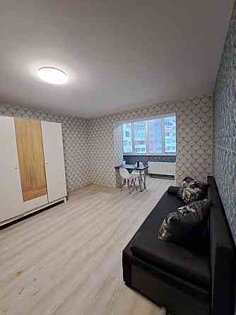 Продам укомплектовану однокімнатну квартиру, в новобудові Ровно