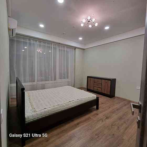 1 к кв. Приднепровск. Левый берег.  С местом под авто. Дніпро