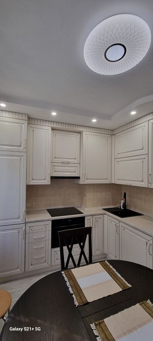 Сучасна квартира на Таврійському . Перший поверх . Херсон - изображение 3