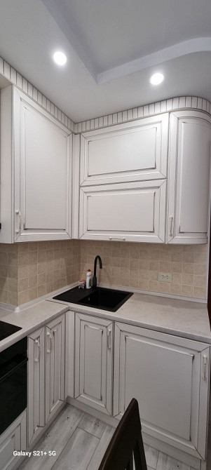 Сучасна квартира на Таврійському . Перший поверх . Херсон - изображение 5