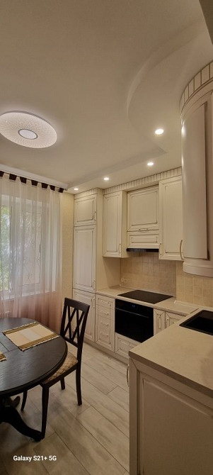 Сучасна квартира на Таврійському . Перший поверх . Херсон - изображение 1