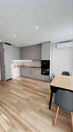 70 м.кв  ЖК Seven 2 кімнати + кухня - вітальня Київ