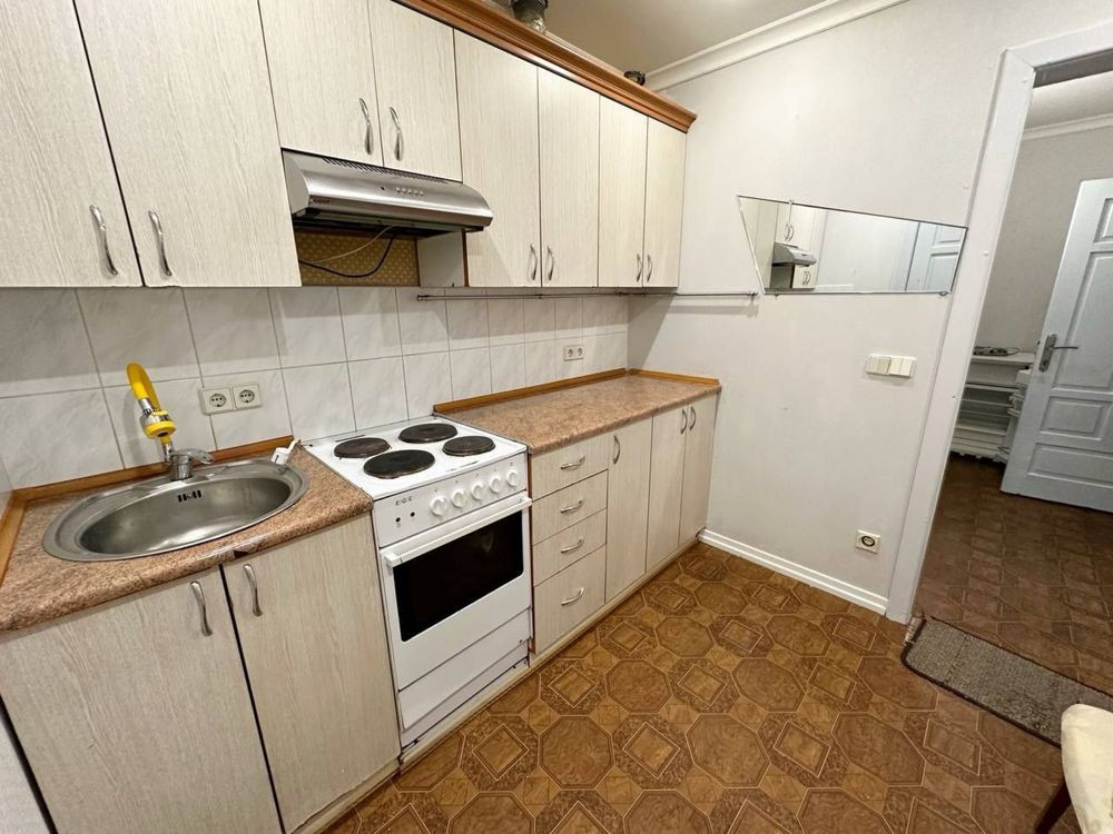 Здам 1 кімнатну, КОМАРОВА (р-н ІВАСЮКА), МЕБЛІ та ТЕХНІКА, вільна! Чернівці - зображення 3